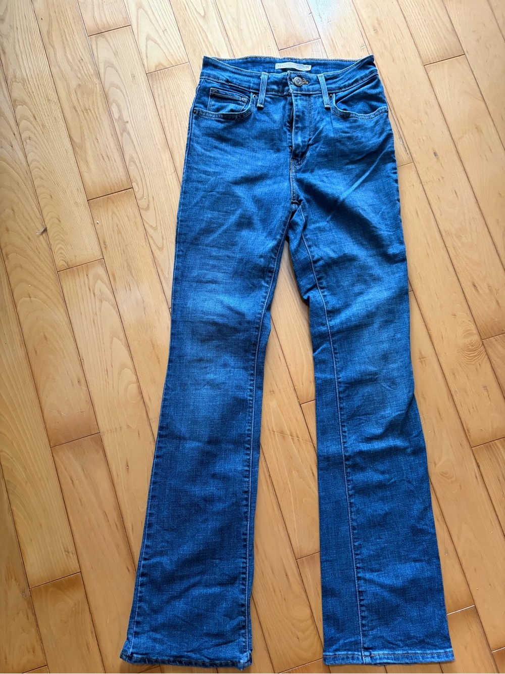 Levi's Bootcut - Picture 2 of 5